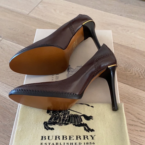 New Burberry Pumps size 35.5 - Picture 3 of 6